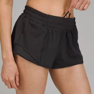 Black Lululemon Hotty Hot Short Low Rise 2.5" size 6 Tall